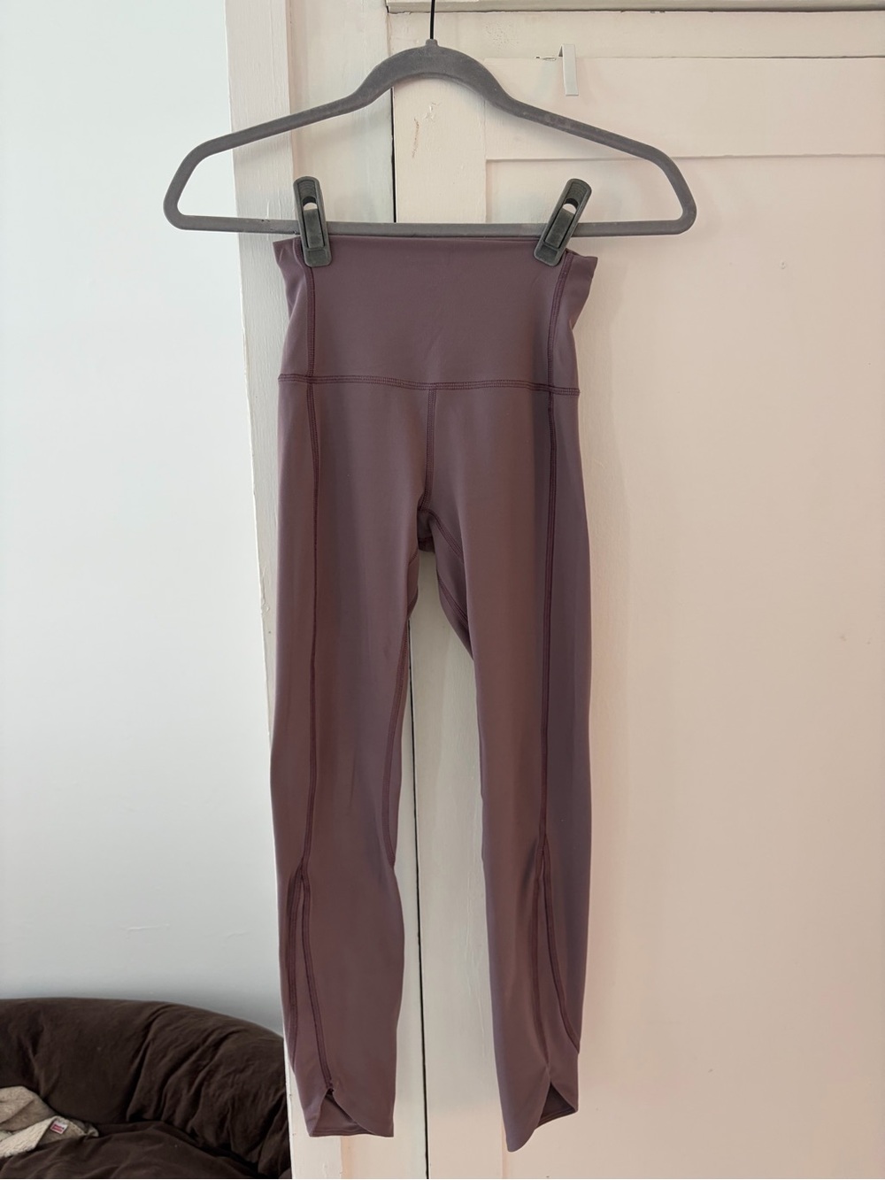 Lululemon dusty purple asymmetrical align leggings